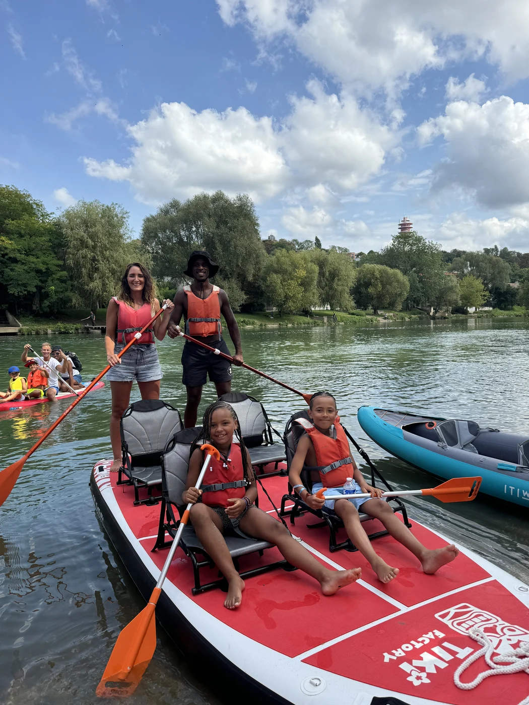Session MégaPaddle en groupe sur la Marne